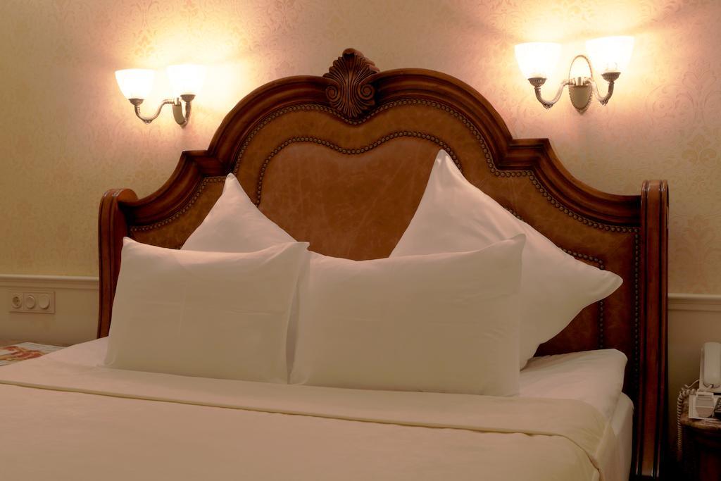 Ministerium Hotel Odessa Esterno foto
