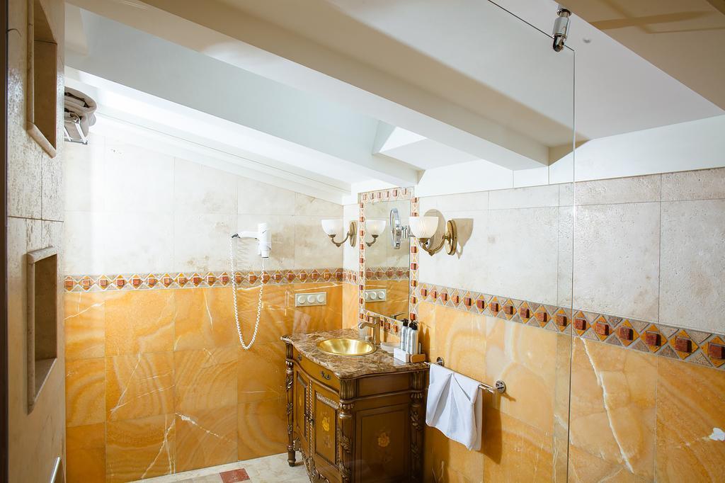 Ministerium Hotel Odessa Esterno foto