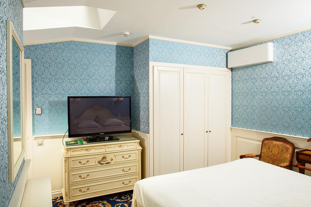 Ministerium Hotel Odessa Esterno foto