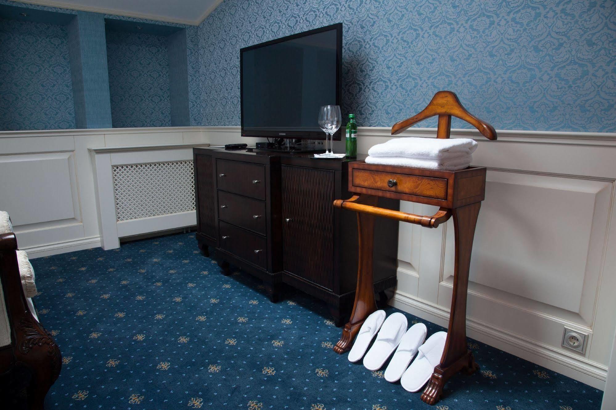 Ministerium Hotel Odessa Esterno foto
